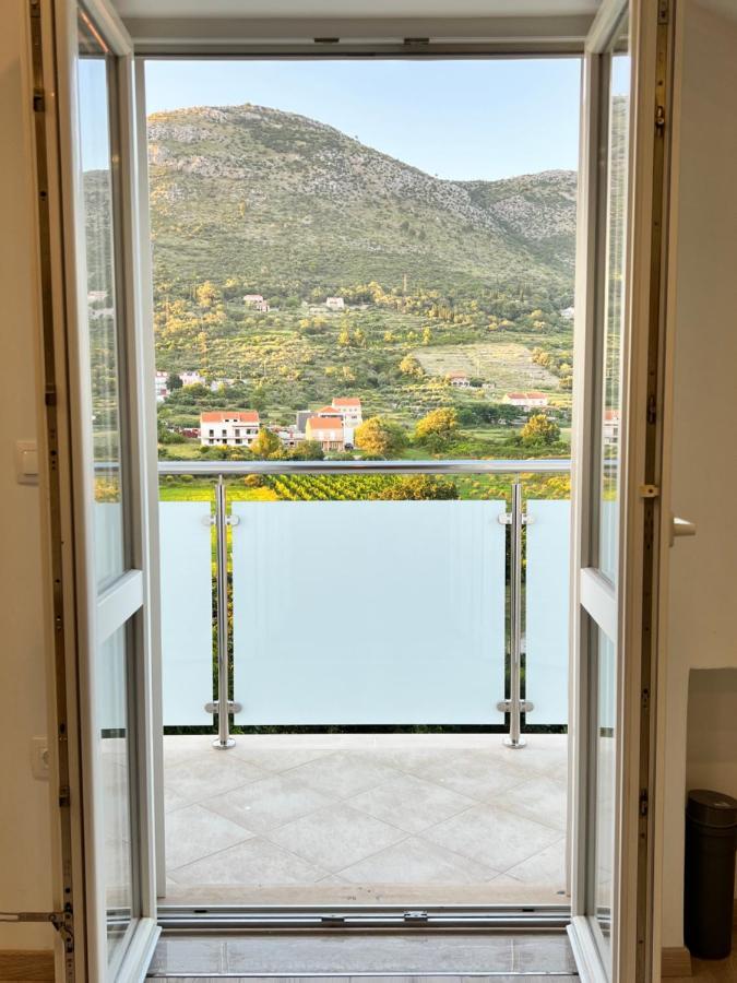 Apartamento Jelena 5 *