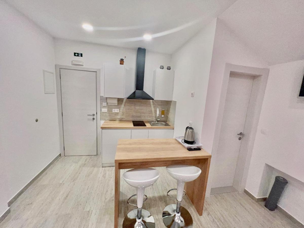 Apartamento Jelena 5 *